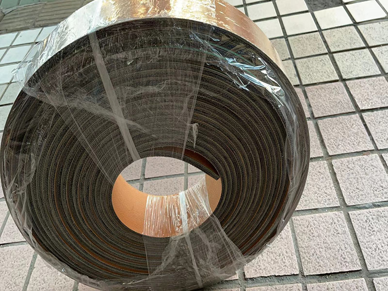 黃色帆布輸送帶