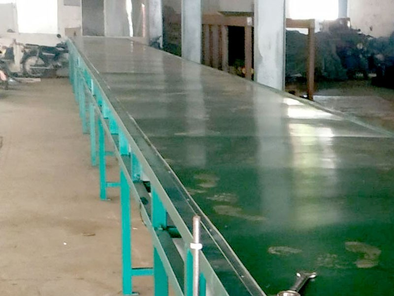 爬坡輸送機定制